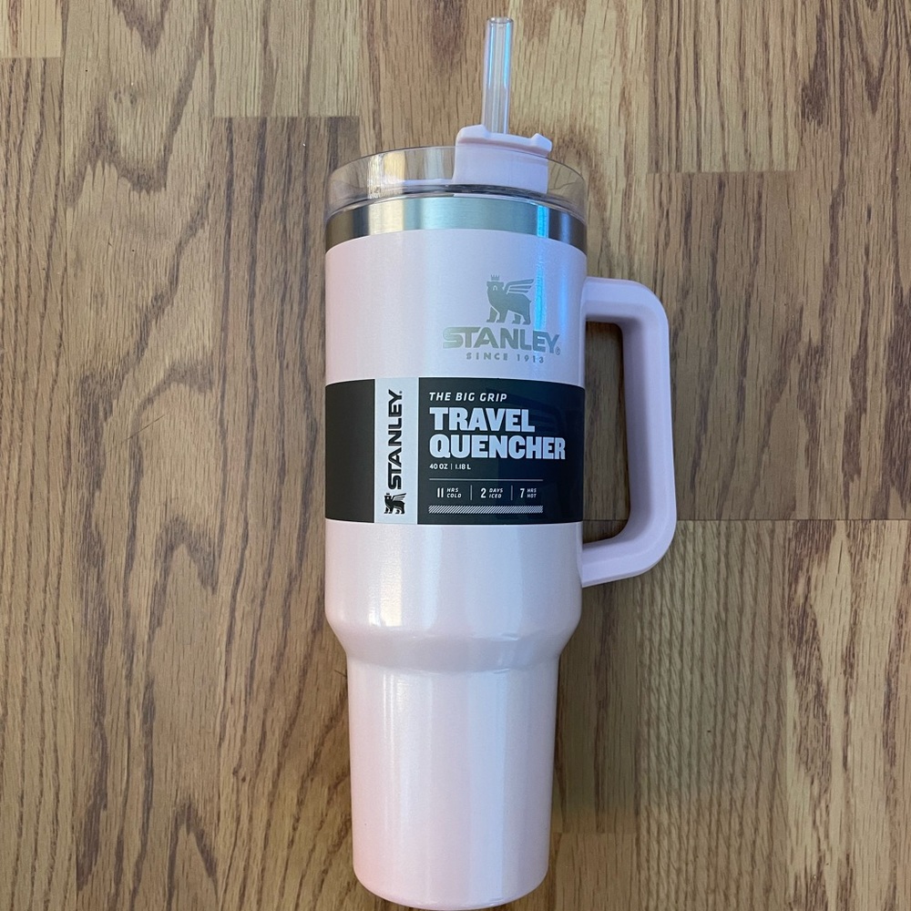 NWT New Stanley 40 oz. Adventure Quencher Tumbler - Pink Parfait Pearlescent